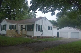 407 S 8th St, Oregon, IL 61061