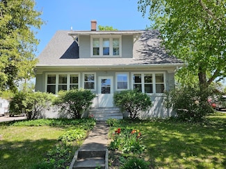 502 Park St S, Fairfax, MN 55332