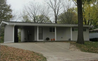 2810 Walnut St, Cedar Falls, IA 50613