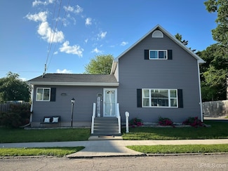512 7th St, Iron Mountain, MI 49801