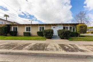 299 Robin Hood Ln, Costa Mesa, CA 92627
