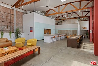 718 N Figueroa St, Los Angeles, CA 90012