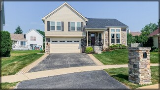 106 Newberry Ct, Aurora, IL 60504
