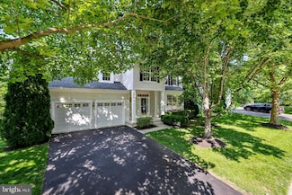 17542 Falls Place, Round Hill, VA 20141