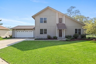 4310 Mayaka Ct SW, Grandville, MI 49418