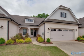 409 Ripple Lake Dr SW, Huntsville, AL 35824