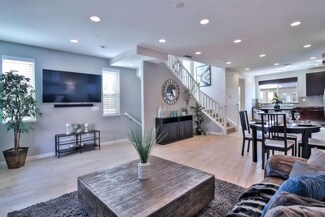 872 White Moonstone Loop, San Jose, CA 95123