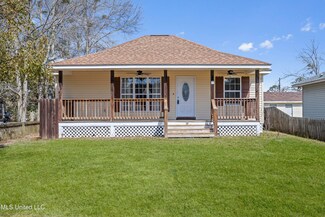 317 Old Spanish Trail, Waveland, MS 39576
