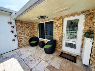 330 SE 3 St, Dania Beach, FL 33004