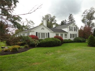 5976 Mckee Rd, Newfane, NY 14108