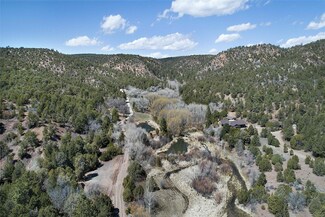 38 Johnsons Ranch Rd, Santa Fe, NM 87505