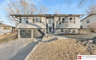1255 S 165th St, Omaha, NE 68130