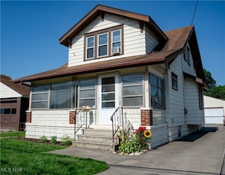 196 31st St SW, Barberton, OH 44203