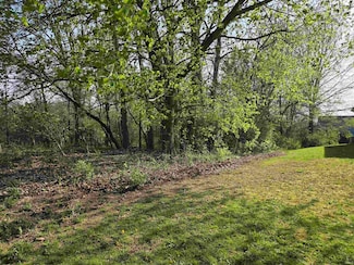 53369 Old Farm Rd, Elkhart, IN 46514