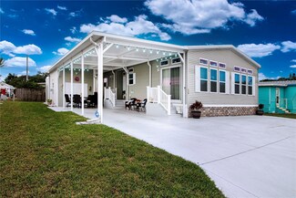 108 52nd Avenue Plaza E, Bradenton, FL 34203