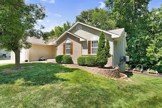 8 Scarlet Oak Ct, Troy, MO 63379