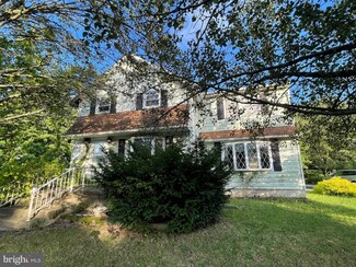 214 Cross Keys Rd, Berlin, NJ 08009