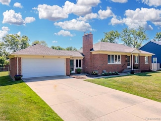 549 S Bywood Ave, Clawson, MI 48017
