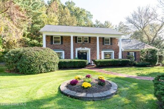 1 Norwood Dr, Albany, NY 12204