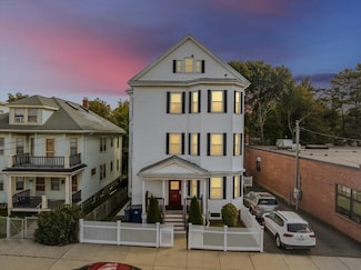 146 Spring St, West Roxbury, MA 02132