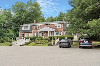 28 Harris St Unit 2, Acton, MA 01720