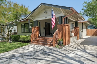 405 Queen Anne Ct, San Antonio, TX 78209