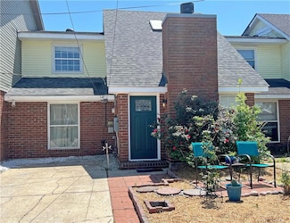 81 Stanton Hall Dr, Destrehan, LA 70047
