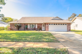 5560 Trailside Dr, Port Orange, FL 32127