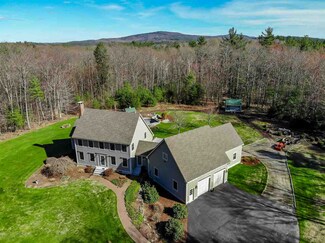 1455 Greenfield Rd, Francestown, NH 03043