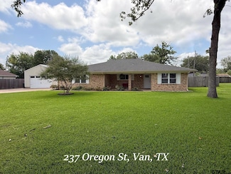237 Oregon St, van, TX 75790