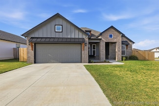 10712 N 121st East Ave E, Owasso, OK 74055