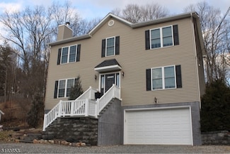 58 Main St, Peapack, NJ 07977