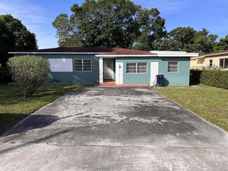 14324 Garden Dr, Miami, FL 33168