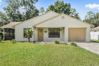 21174 SW Peach Blossom St, Dunnellon, FL 34431