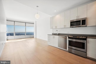 2930 Walnut St Unit 4024, Philadelphia, PA 19104