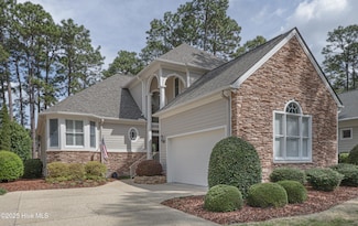 14 Dungarvan Ln, Pinehurst, NC 28374