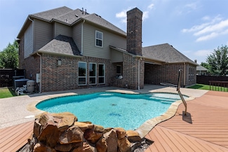 7905 Hallmark Dr, North Richland Hills, TX 76182