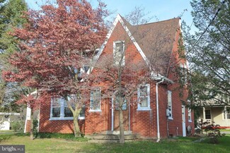 102 S Jackson St, Strasburg, PA 17579