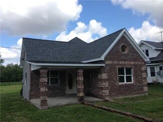 126 N Main St, Fillmore, IN 46128