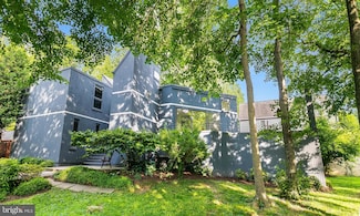 6885 Melrose Dr, McLean, VA 22101