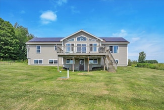 91 Fisher Dr, Fairfield, VT 05455