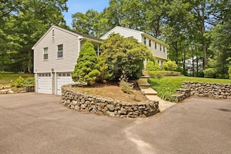 481 Gilbert St, Mansfield, MA 02048