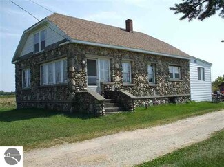 4074 Chrivia Rd, Lupton, MI 48635