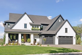 9335 Eagle Ridge Rd, Chanhassen, MN 55317