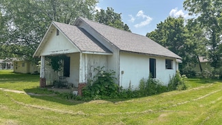 401 W Clouse St, Mountain Grove, MO 65711