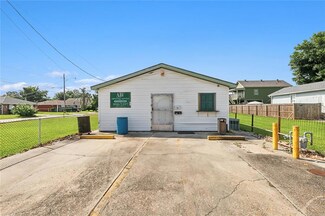 1119 10th St, Gretna, LA 70053