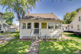 313 E Prairie St, Jerseyville, IL 62052