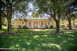 1382 Knave Ln, Malabar, FL 32950