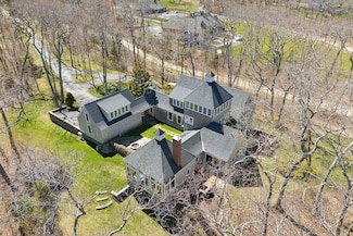 41 Old Mill Rd, Cape Elizabeth, ME 04107