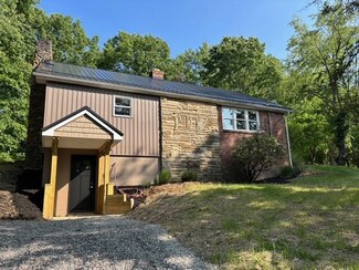 79 Lynn Ln, Leechburg, PA 15656